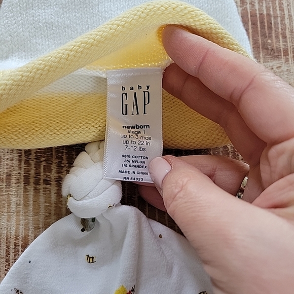 Gap Baby Gap Animal Themed Unisex 0-3 Month Hats - Picture 5 of 6